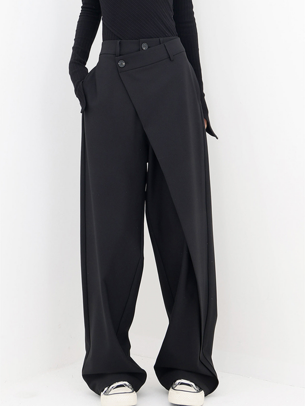 Valenzora | Asymmetrical Baggy Trousers
