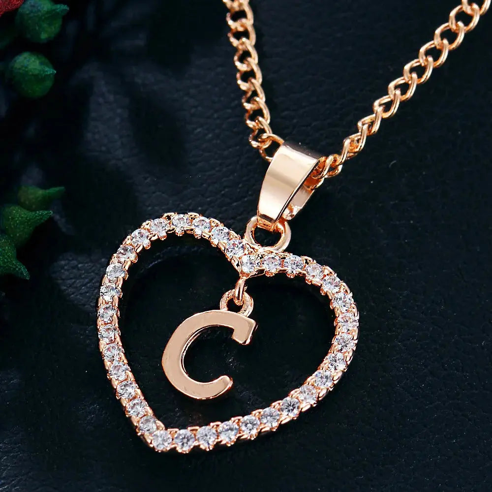 Valenzora | Buchstabe Zirkon Herz Halskette Anhänger Schmuck