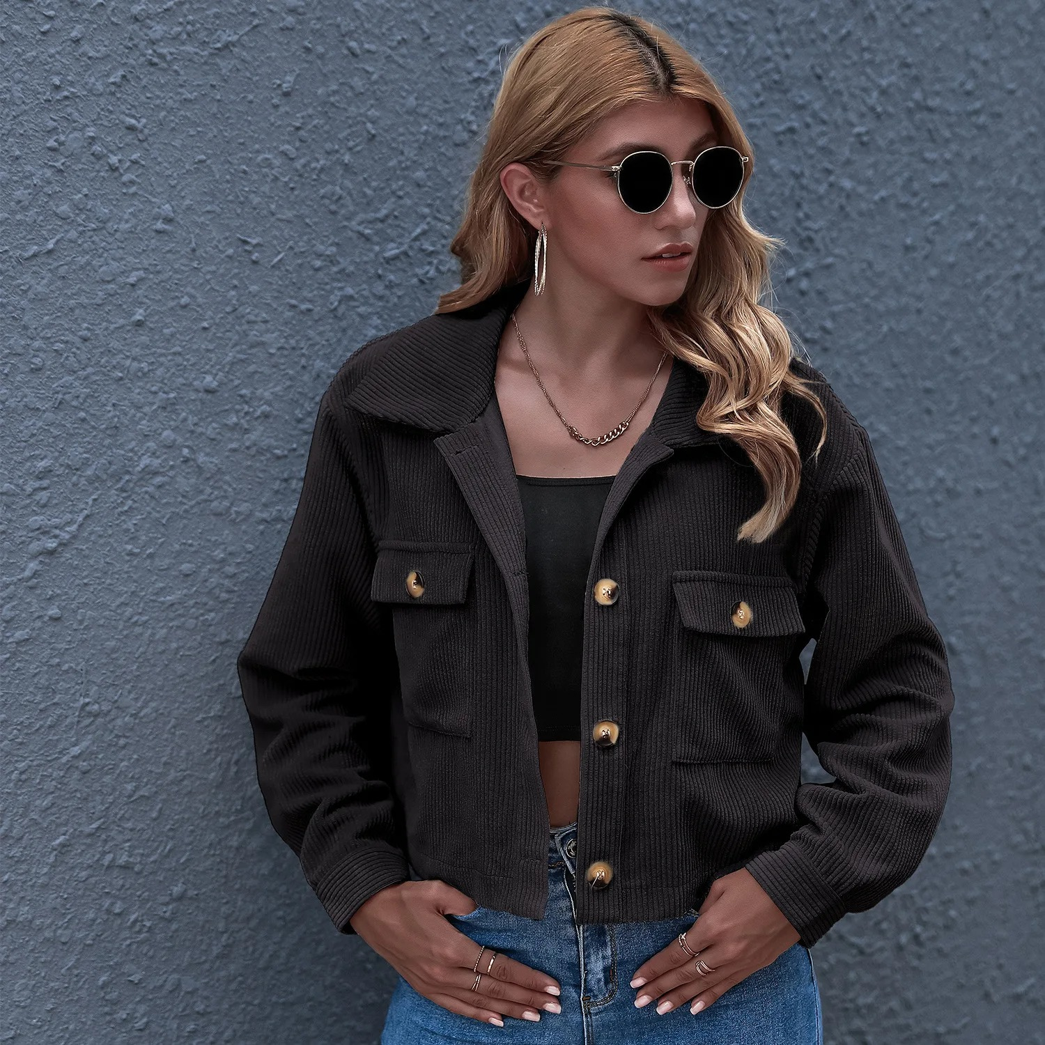 Valenzora | Elegant Pink Women's Summer Jacket with Turn-Up Collar