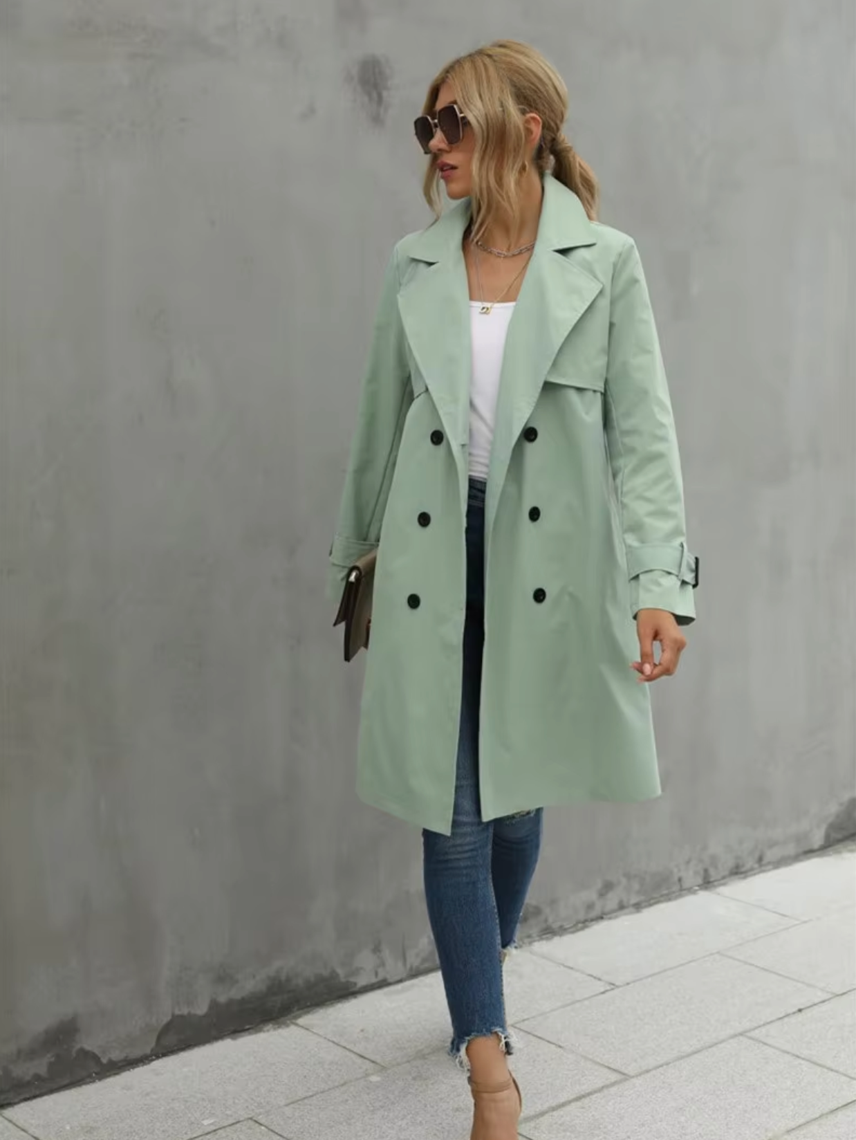 – Long-sleeved casual trench coat