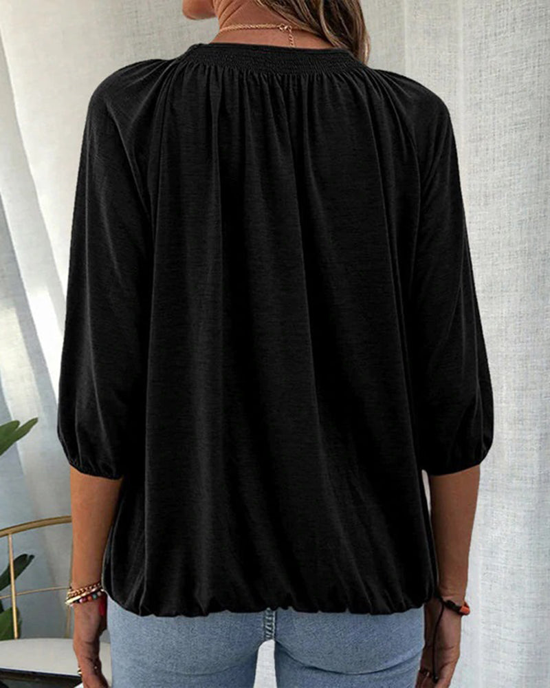Caro™ - Chic blouse with bishop sleeves