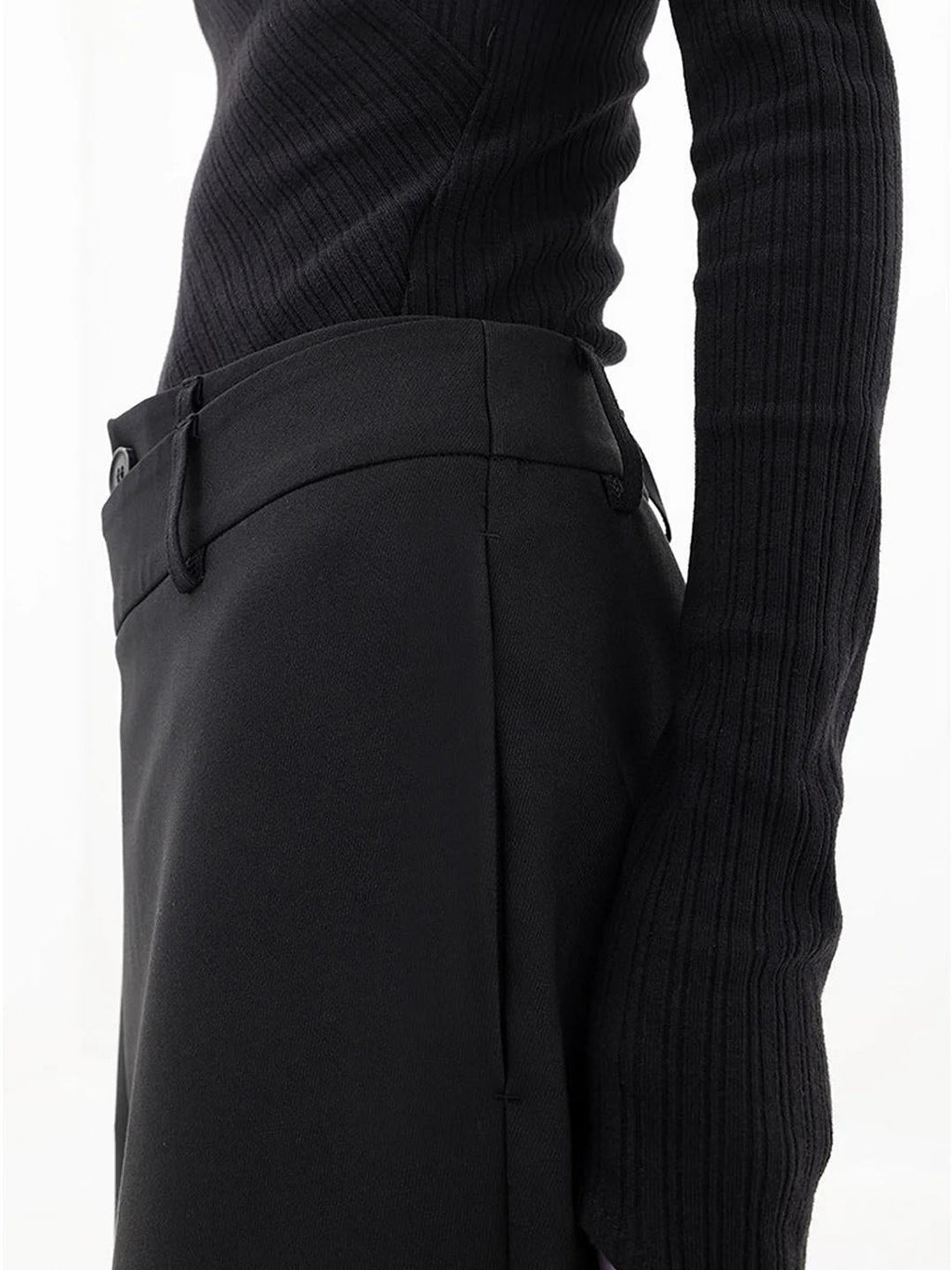 Valenzora | Asymmetrical Baggy Trousers