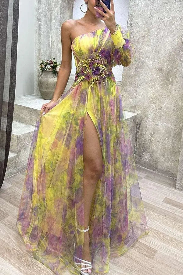 Valenzora | Long party dress with off-the-shoulder, split print.