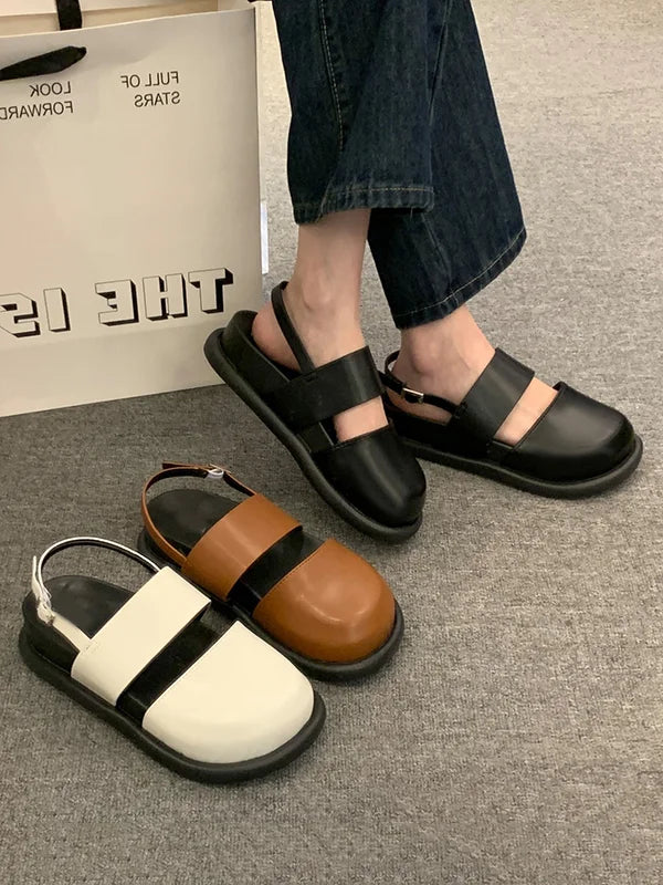 Sandalen mit geteilter Zehe