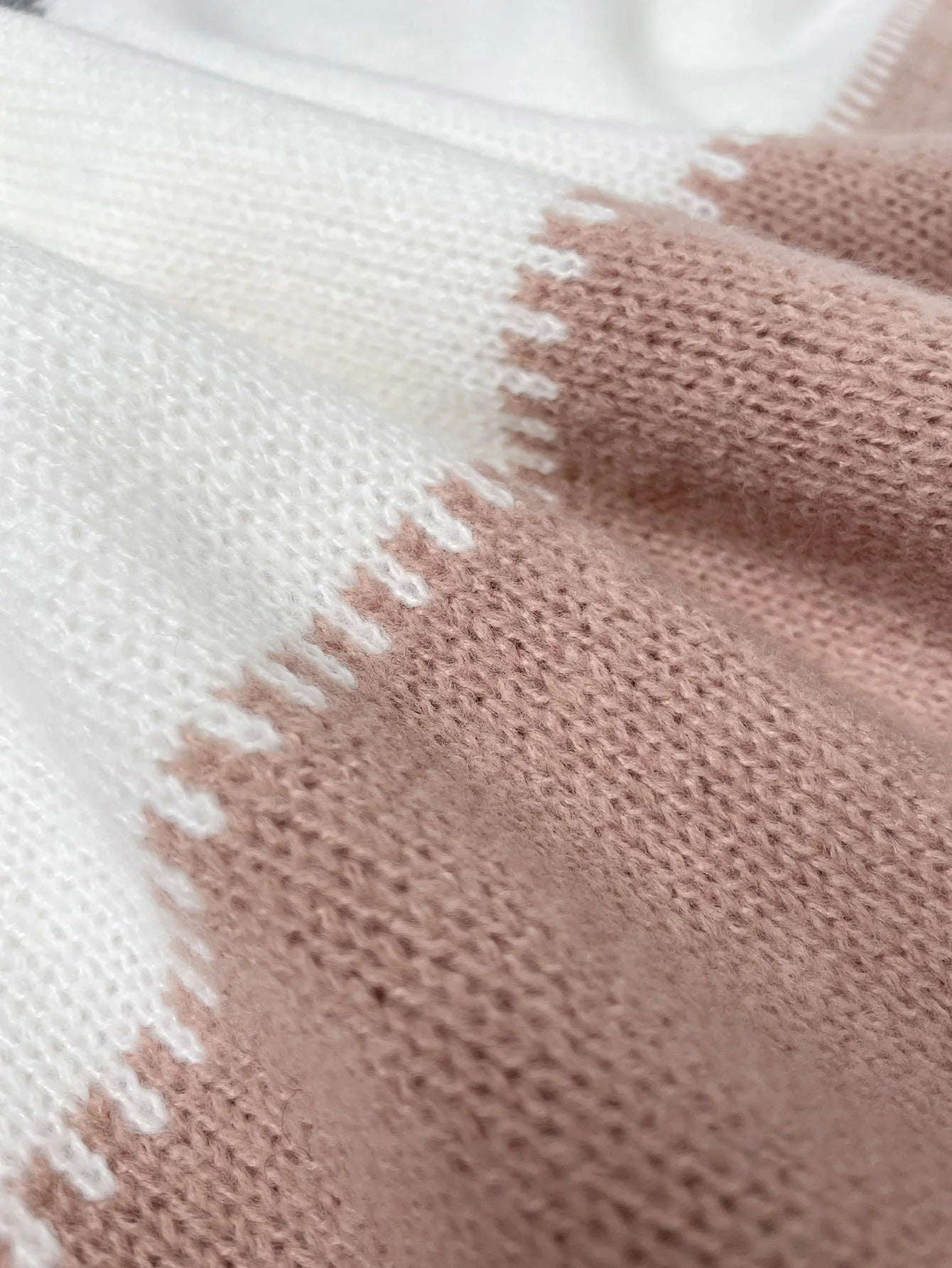 Valenzora | Gemütlicher Moderner Pullover