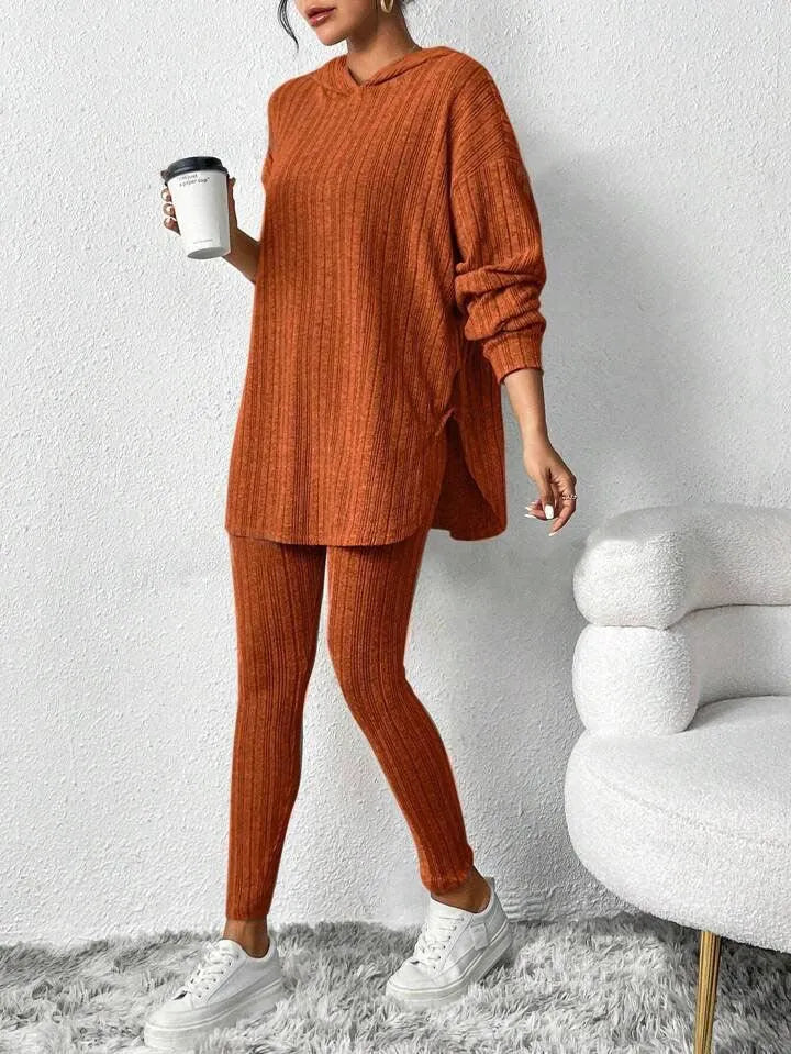 Valenzora | Women's long-sleeved set with a wide-cut hooded top in a solid color stripe