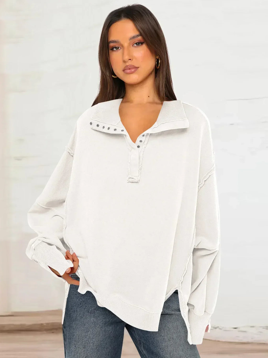 Valenzora - Casual sweatshirt with buttons and lamp sleeves