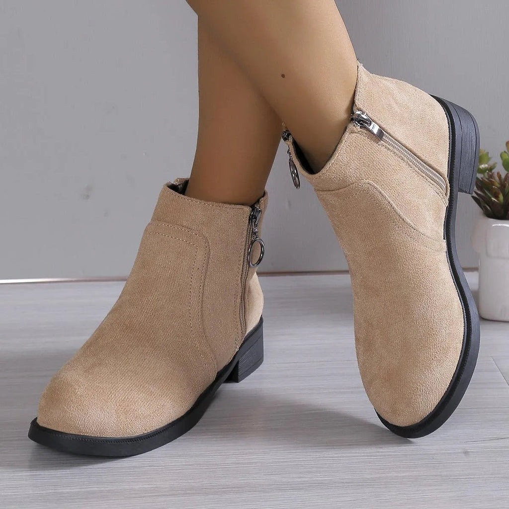 Valenzora | Chunky heeled ankle boots