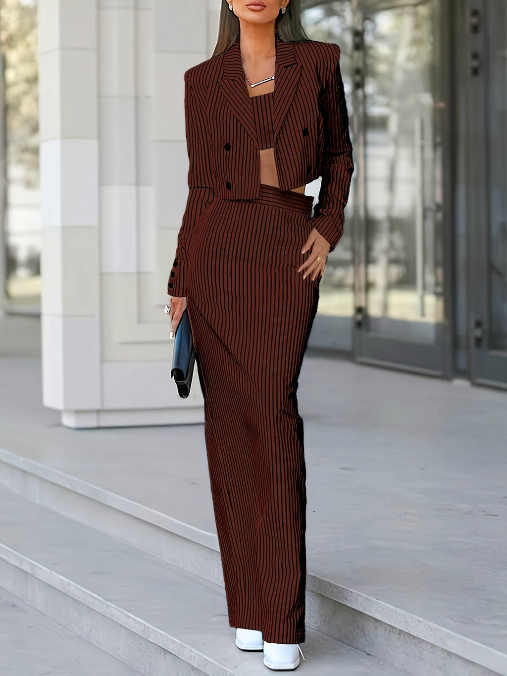 Valenzora | Lässiges dreiteiliges Blazer-Set mit Streifenmuster