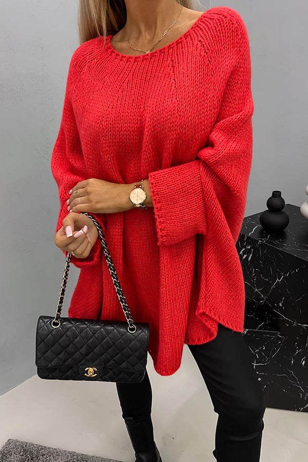 Comfortable knitted sweater with a round neckline