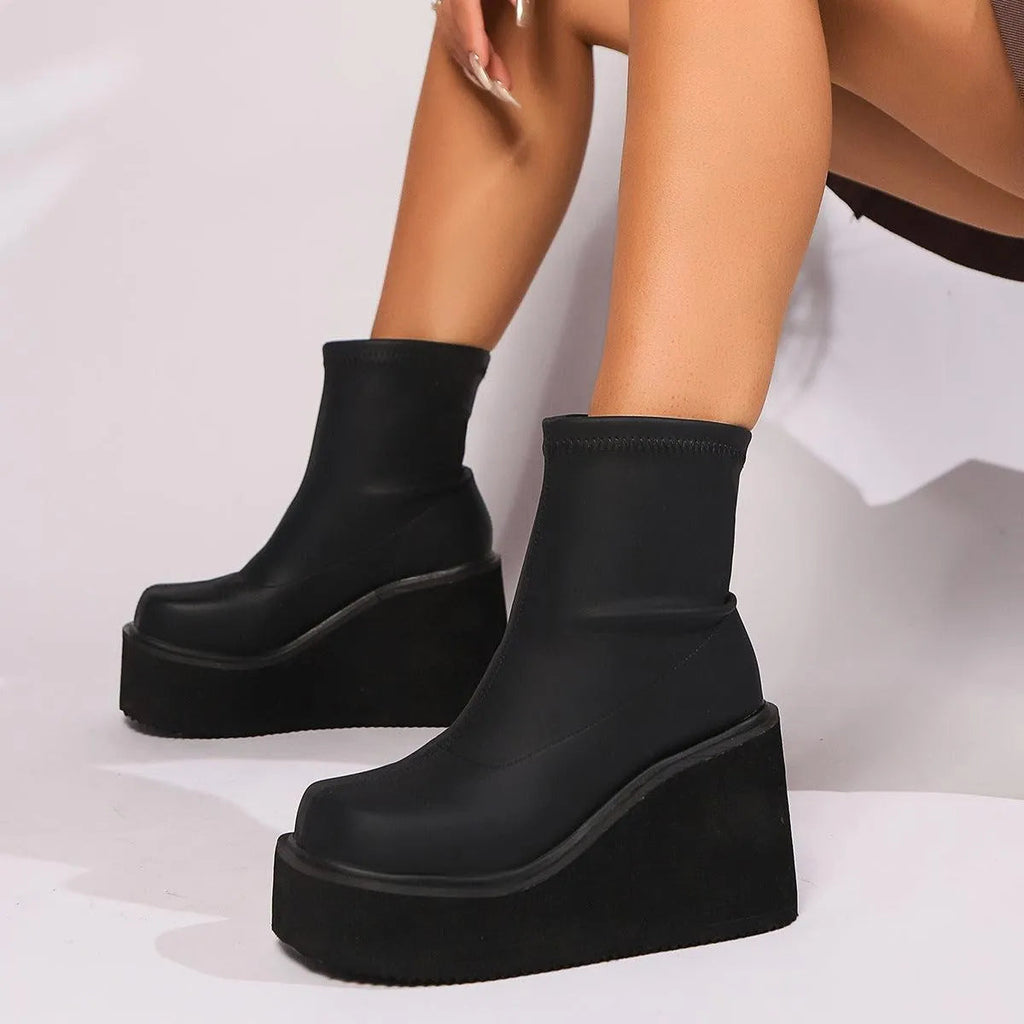 Valenzora | Wedge and platform ankle boots
