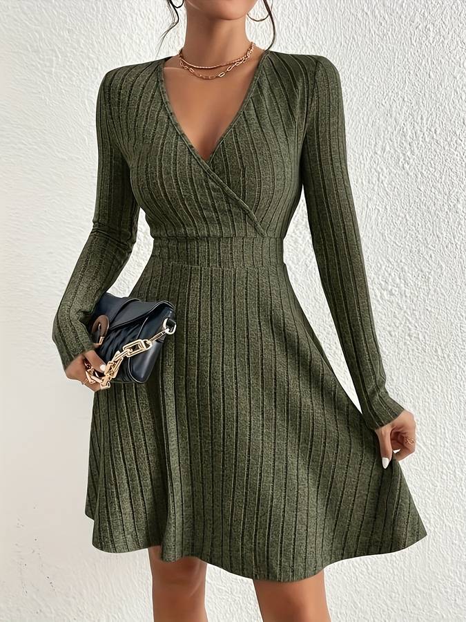 Valenzora - Skater dress with ribbed V-neck