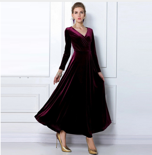 Valenzora | Glamorous Chic dress with a thickened V-neck