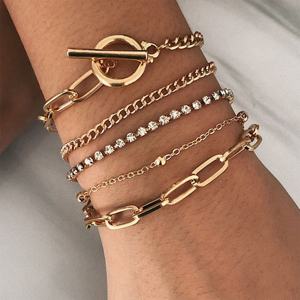 Valenzora -piece fashionable charm bracelet with geometric pattern