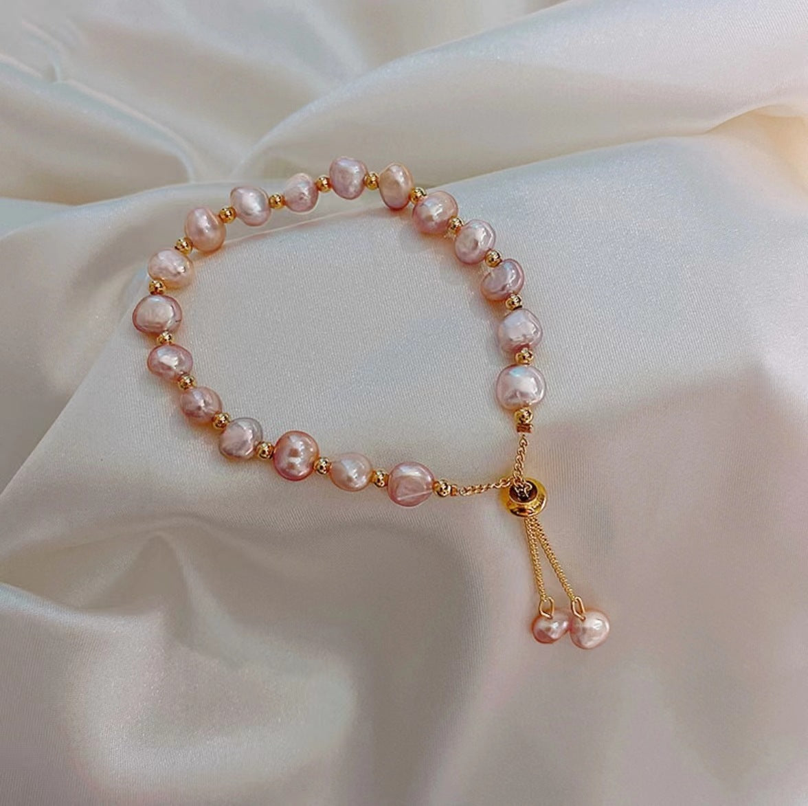 Valenzora | Adjustable beaded bracelet