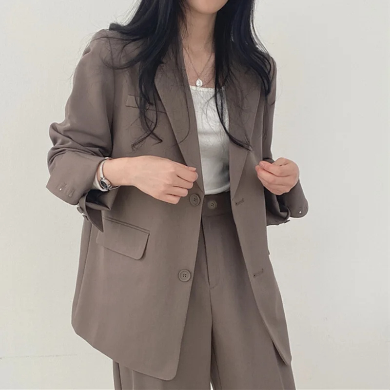 Valenzora | Long women's blazer with wide lapels and relaxed fit