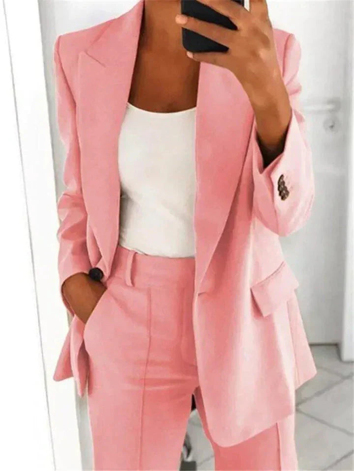 Valenzora | Poweranzüge für Frauen: Hat dein Selbstbewusstsein befreit