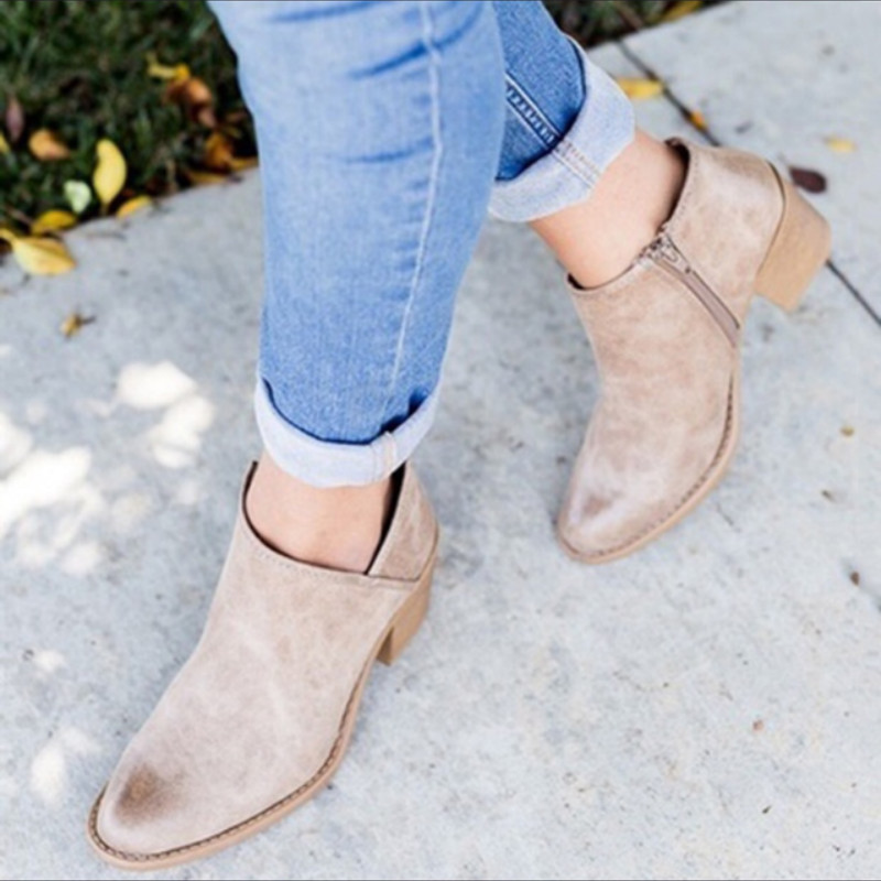 Valenzora | High-heeled ankle boots with side zipper