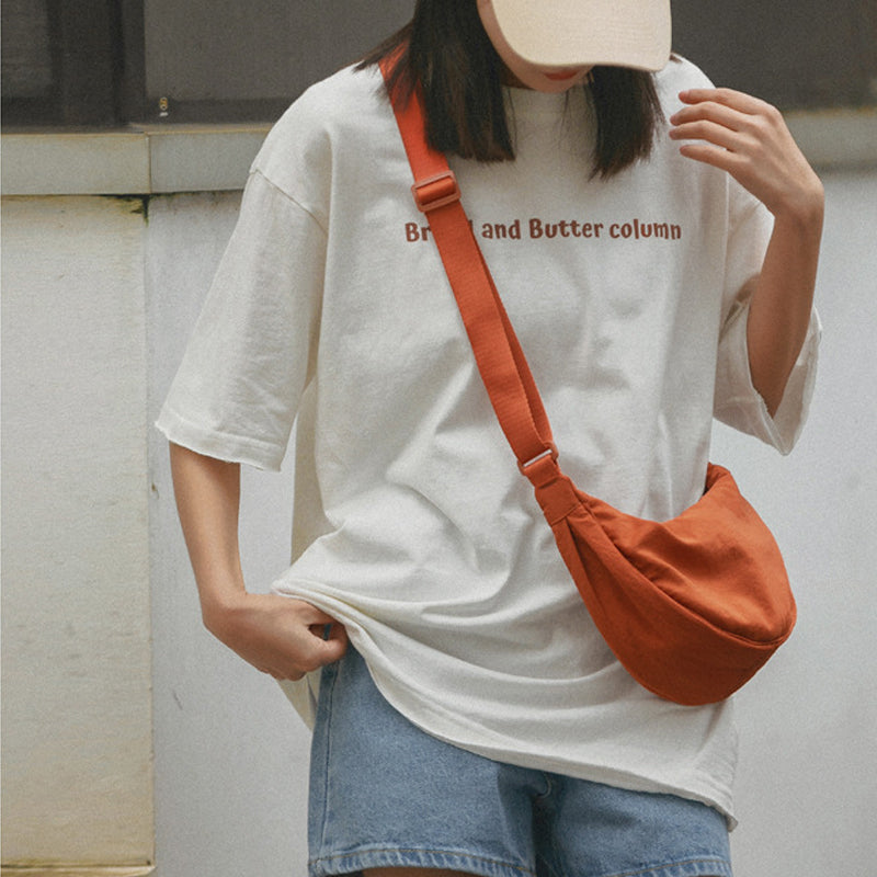 Valenzora | Crescent-shaped bag