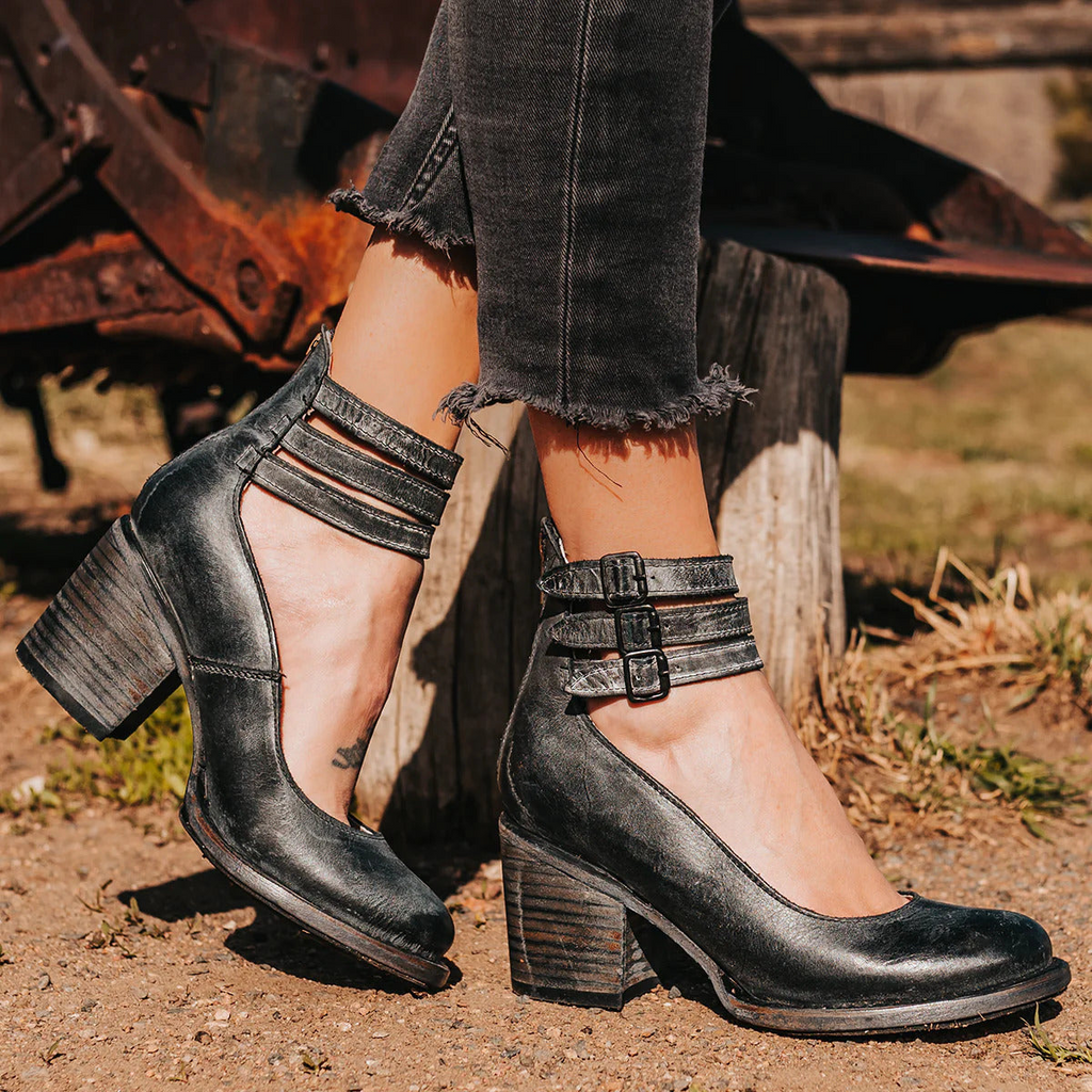 Valenzora | Leather ankle boots