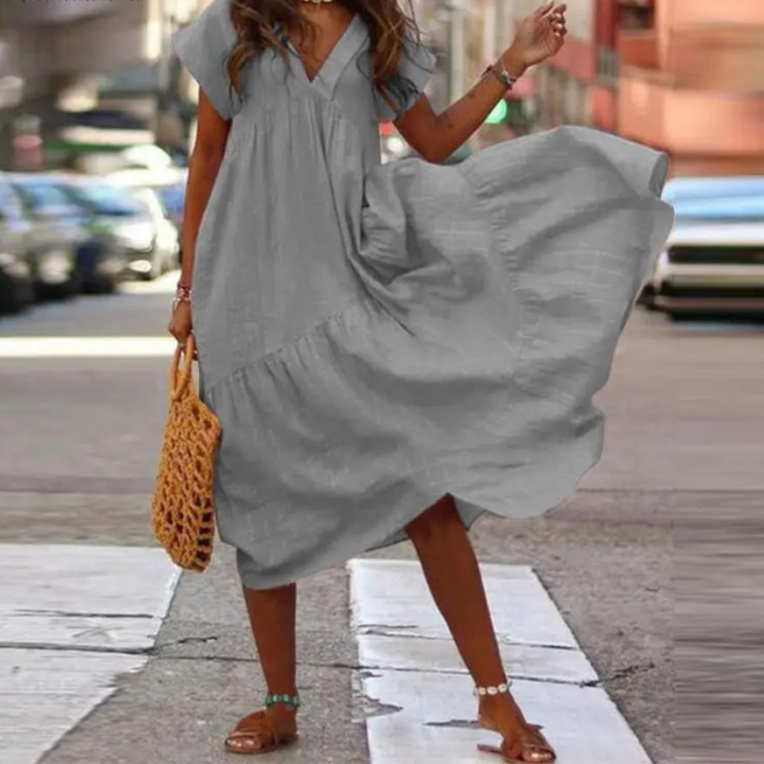Valenzora – Maxi-style shirt dress with V-neck and ruffles