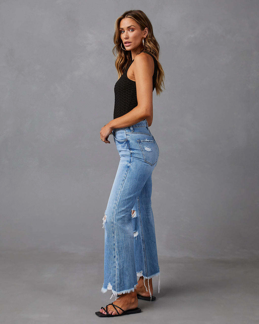 Valenzora | High-waisted jeans with holes for women