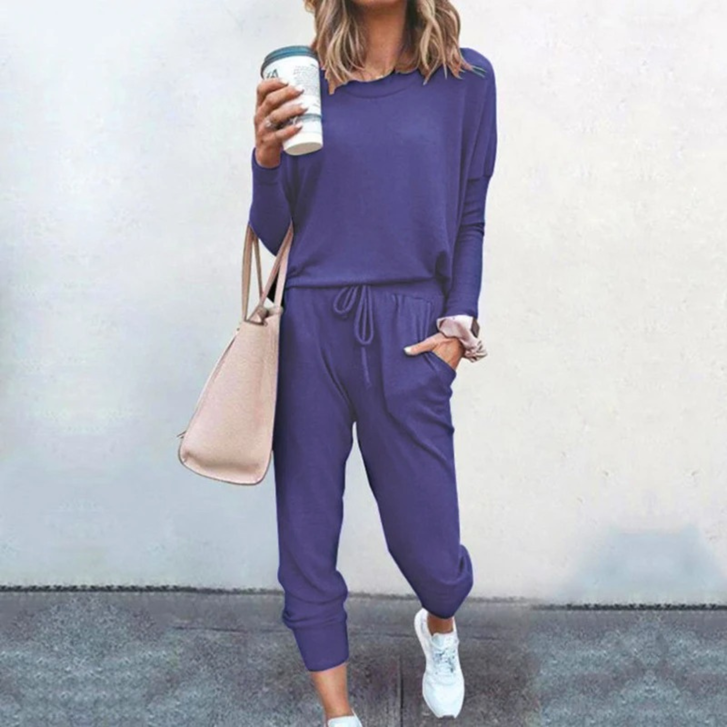 Valenzora | Wide and Wonderfully Comfortable Women's Tracksuit