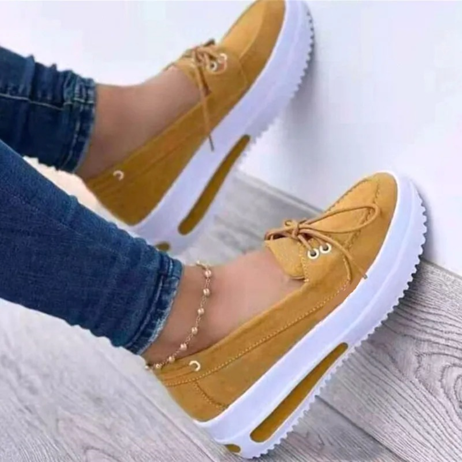 Valenzora – Women's slippers made of non-slip suede