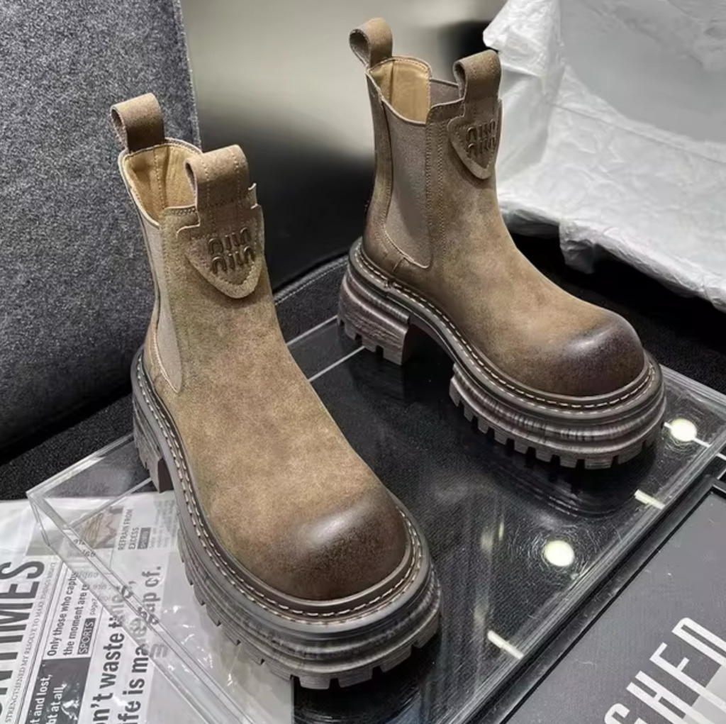 – Chunky platform ankle boots