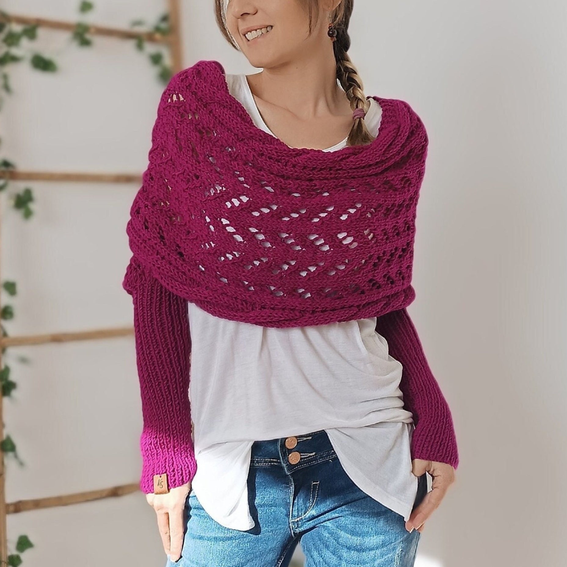 Valenzora | Versatile scarf with sleeves and braided pattern