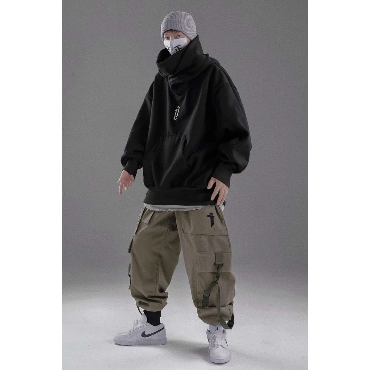 Valenzora | Ninja-Kapuzenpullover