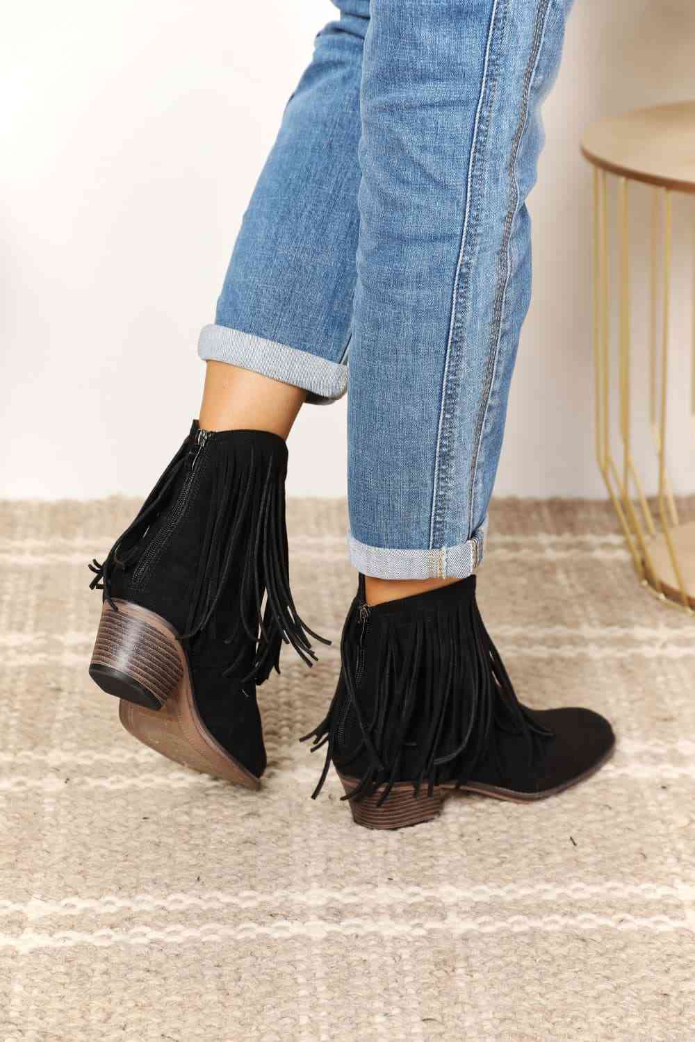 Valenzora | Legend women's fringe cowboy western ankle boots