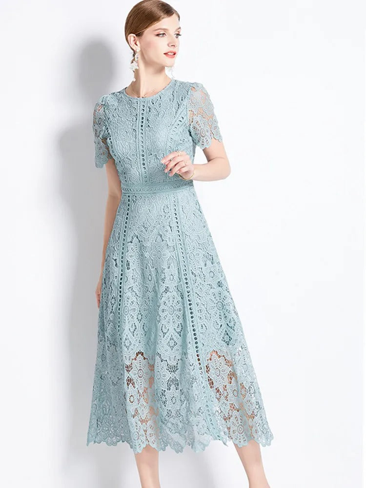 Valenzora | Elegantes Spitzenkleid, Midilänge