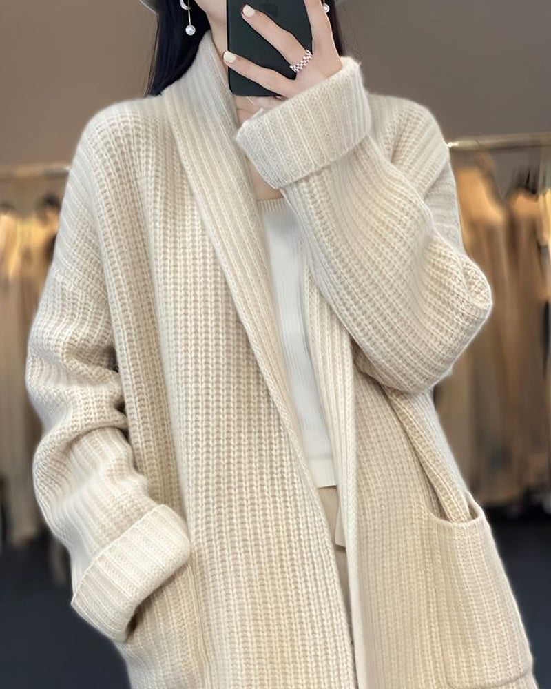 Cardigan with lapel pockets