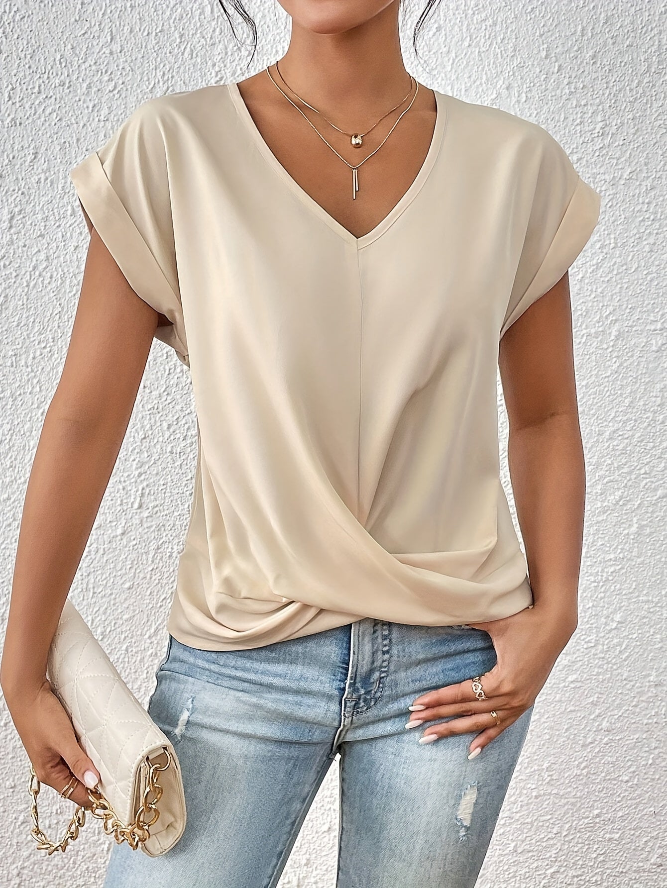Valenzora | Casual V-neck T-shirt