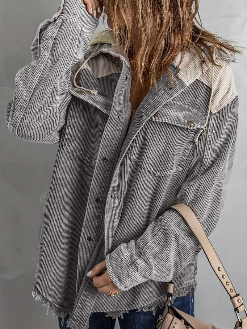 Effortless and trendy jacket