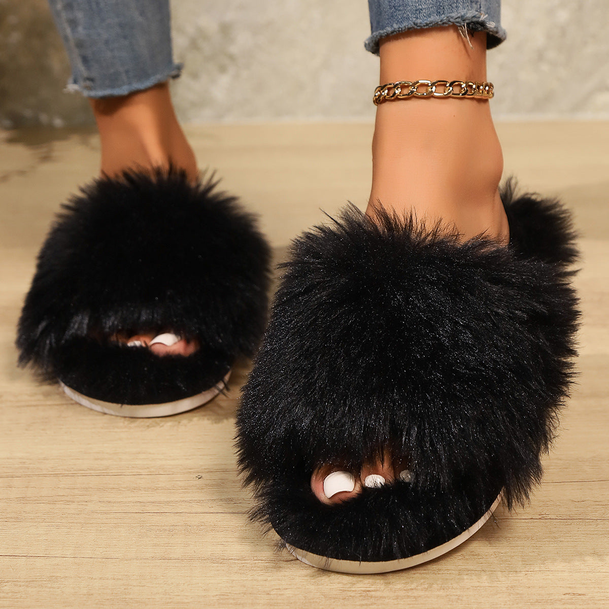 Valenzora | Mules - Women's slippers with open toe and faux fur