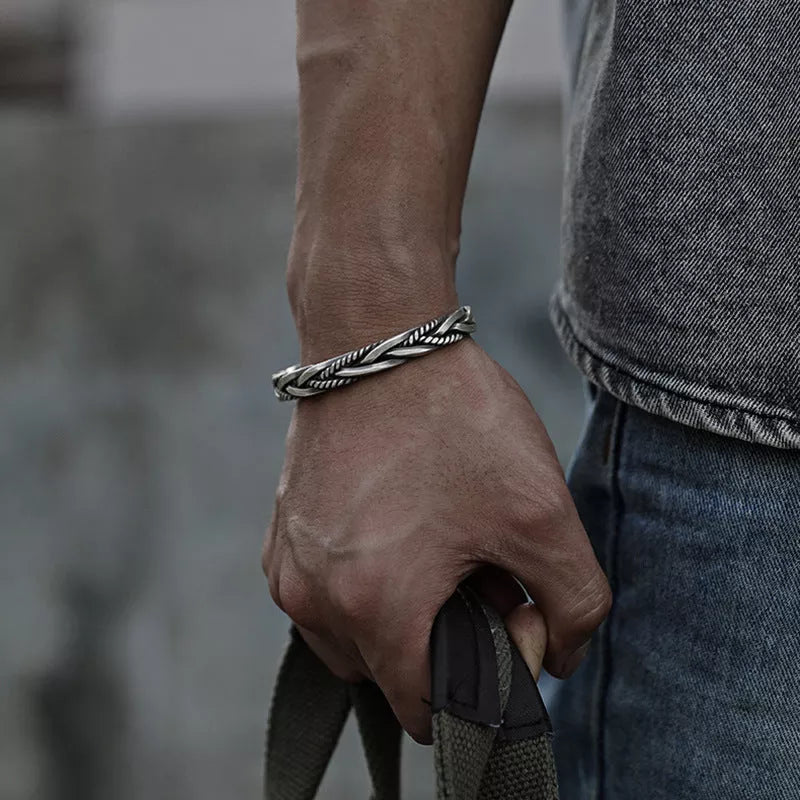 Valenzora | Braided Silver Bracelet