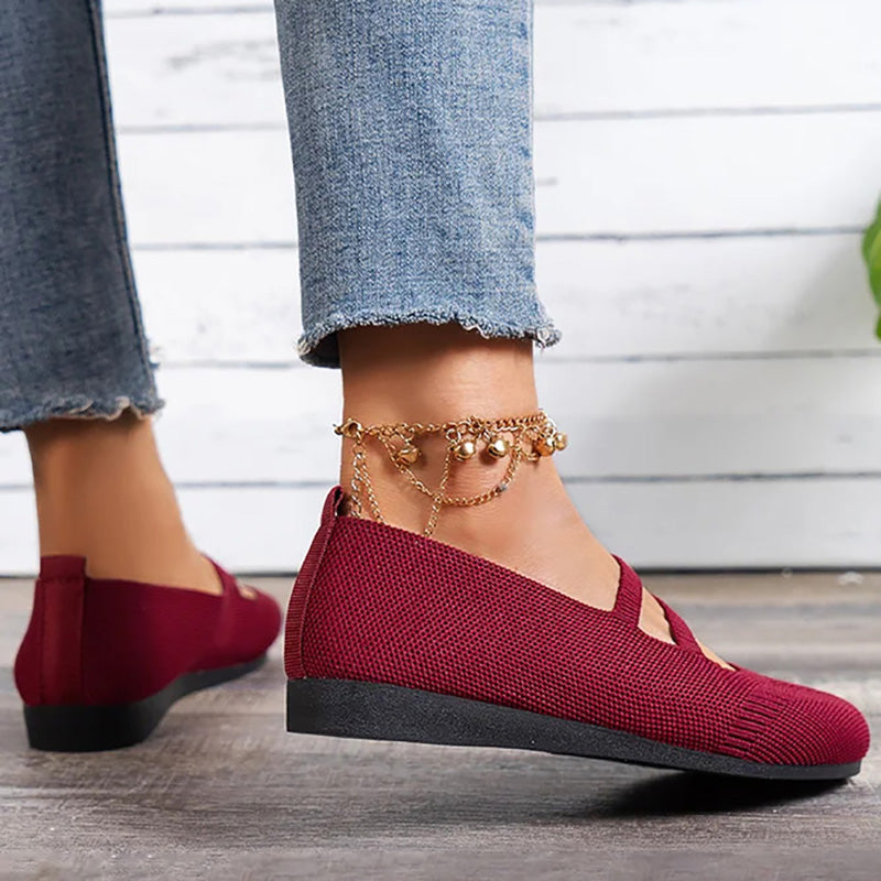 Valenzora | Flat slippers with strap across the instep and flat sole for women