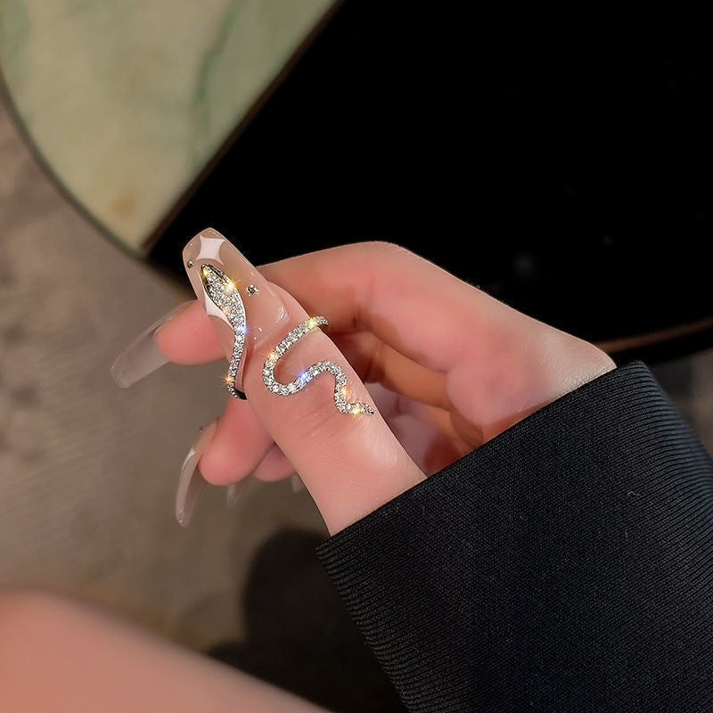 Valenzora | Adjustable snake ring made of cubic zirconia