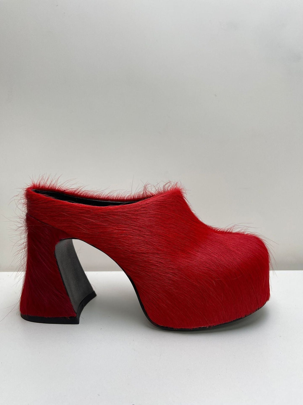 Valenzora | Closed Toe Horsehair Chunky Heel Waterproof Platform Slippers