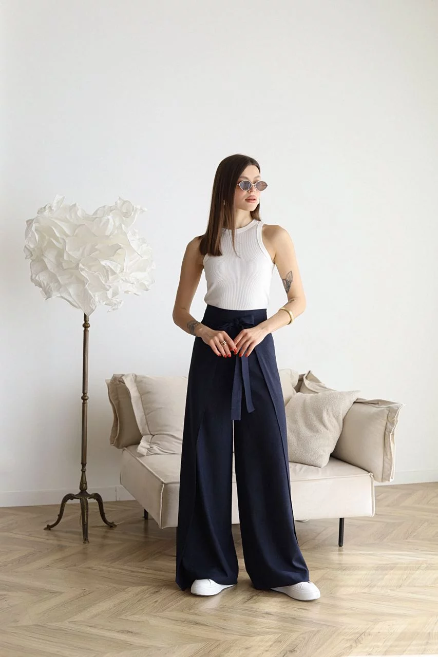 Wide linen trousers