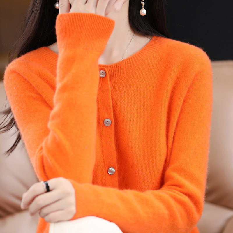 Valenzora | Loose-fitting women's cashmere cardigan with round neck made from high-quality vegan wool