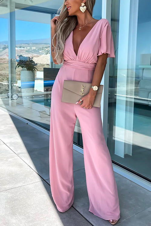 Valenzora | Rosiedress Jumpsuit mit tiefem V-Ausschnitt, Rüschenärmeln, hoher Taille und weitem Bein