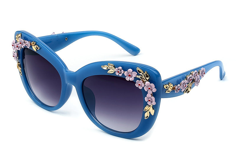 Valenzora | Exquisite Women's Sunglasses with Floral Pattern