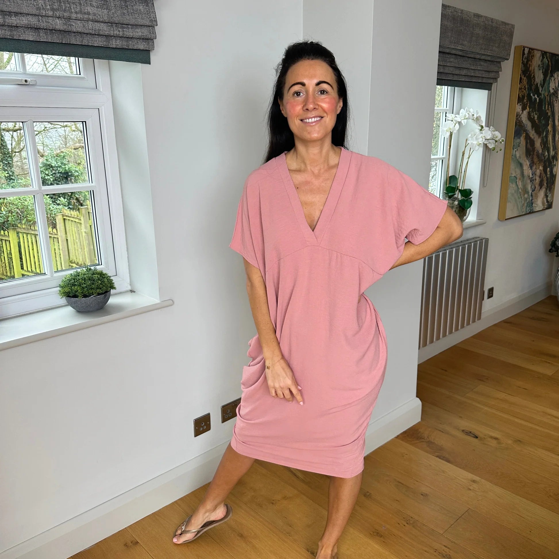 Kleid mit V-Ausschnitt | Unser Bestseller 2026