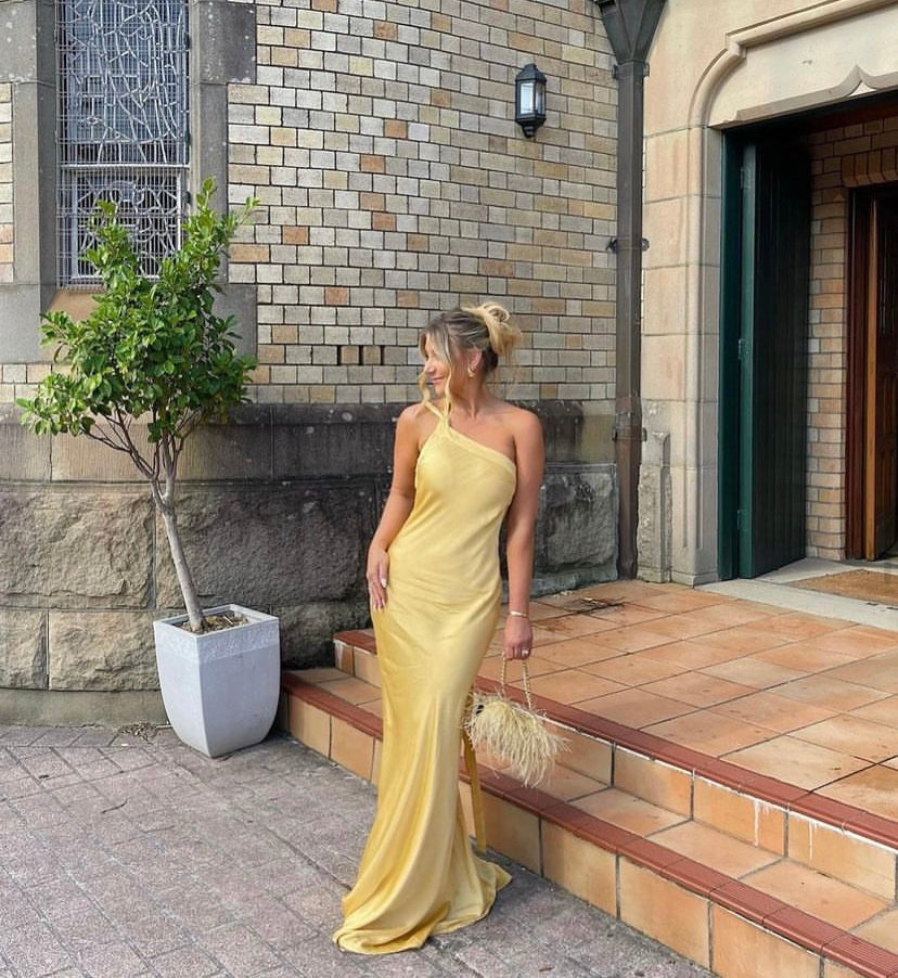 Valenzora | Schulterfreies Kleid mit Schnürdetails für Damen