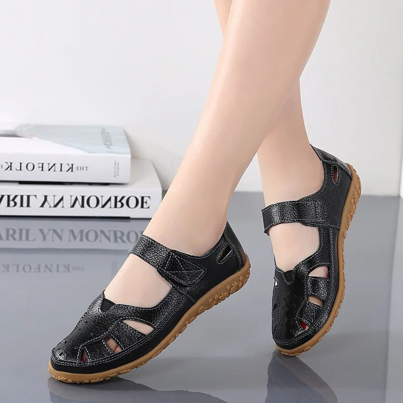 Valenzora | Modern and comfortable closed-toe sandals