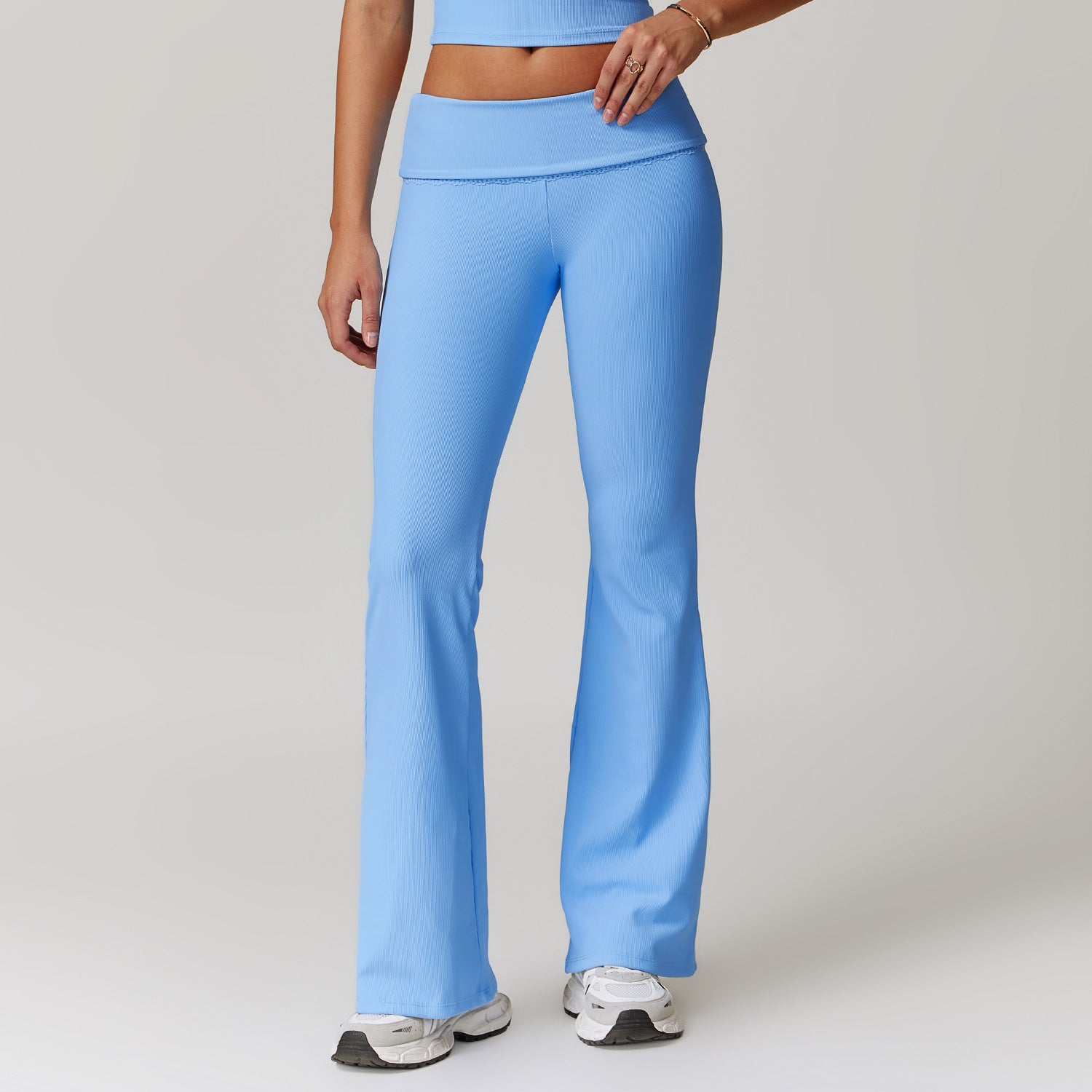 Valenzora | Sophisticated Fitness Tight-Fitting Flare Yoga Pants