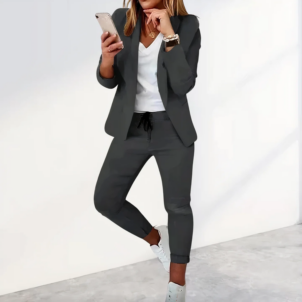 Valenzora | Blazer and trouser suit for women